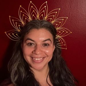 Meet your Posher, Alejandra